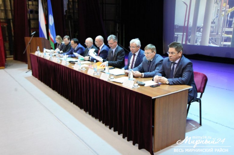 Отчет органов государственной власти в Айхале фото 2