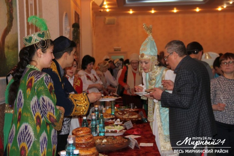 «Кулинарное путешествие» жителей алмазного края: первый фестиваль фото 2