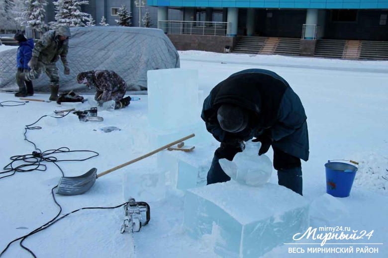 Открытый городской конкурс ледовых скульптур стартовал блиц-турниром фото 3