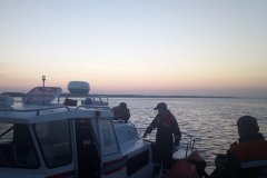 Четверо взрослых и трое детей погибли в результате ЧП на диком пляже в Якутии